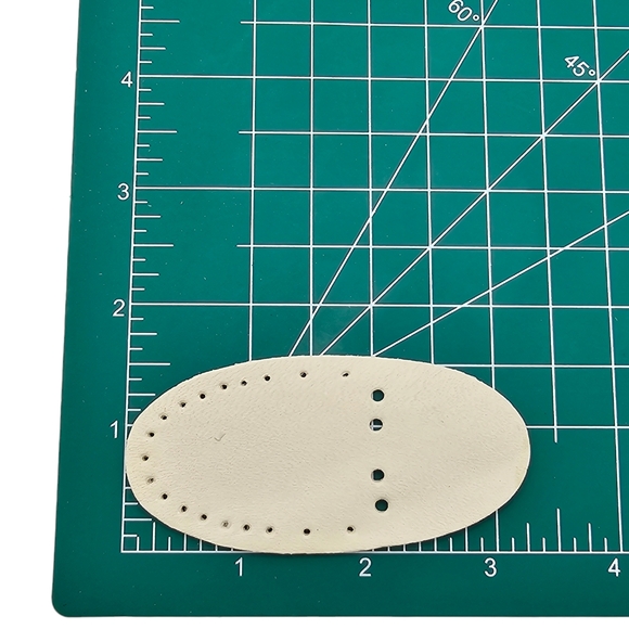 VTG MCM Baby-Mok Baby Ready‎ to Assemble Moccasin Kit White Leather Size Medium - Picture 4 of 7